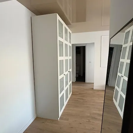 Blue - Neversea - Old Town Apartment