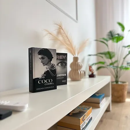 Blue - Neversea - Old Town *