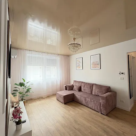 Blue - Neversea - Old Town Apartment