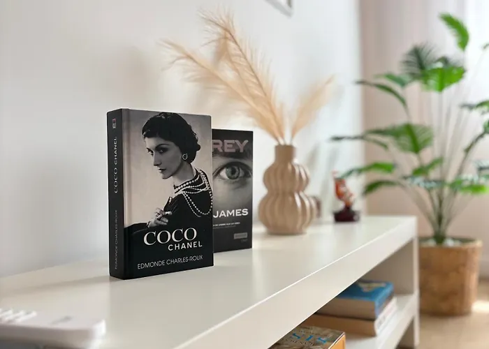 Blue - Neversea - Old Town *